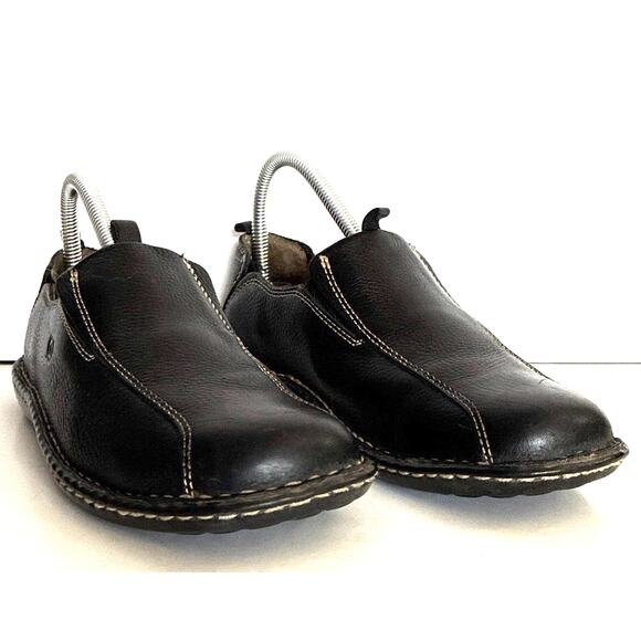 Born Black Leather Sz 8 Slip on Loafer Wide toe Box Shock Absorbing footbed - Picture 1 of 8